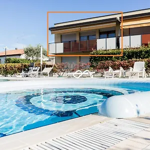  Apartment Hygge Family - One Step Away From The Lake!!! Italy