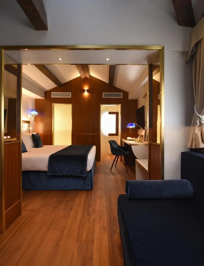 Santa Croce Boutique Hotel Venice Italy