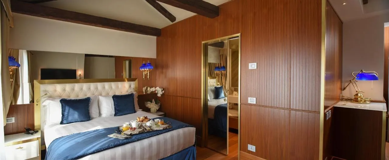 Santa Croce Boutique Hotel Venice 4*,