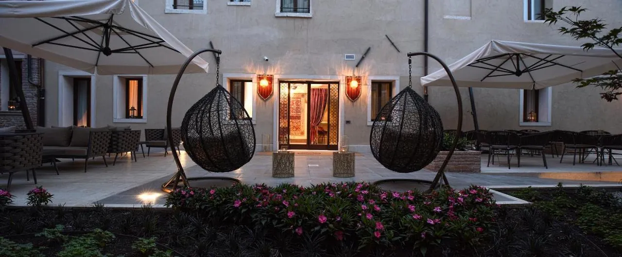 Santa Croce Boutique Hotel Venice 4*,